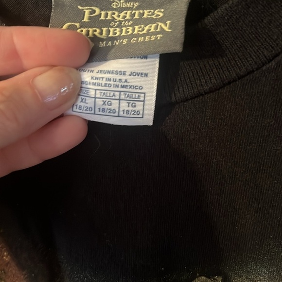 Pirates of the Caribbean T-Shirt - Picture 2 of 4